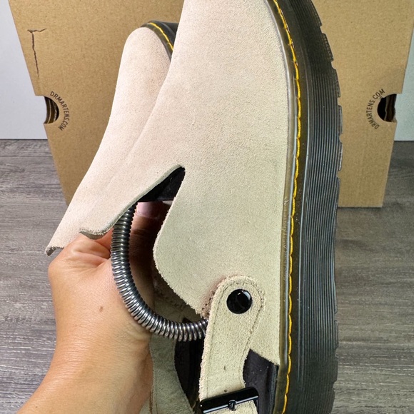 Dr. Martens Carlson Suede Slingback Mules Beige Warm Sand size 10 EUC - Picture 4 of 9